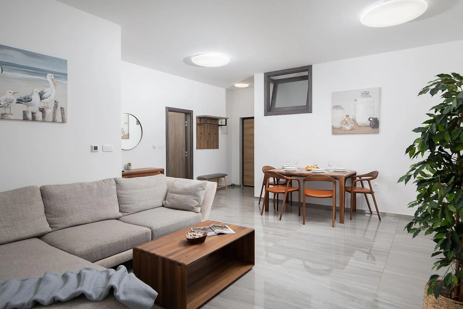 Modern City Center Apartment Pula 0*,